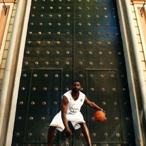 Meet your Posher, Louis